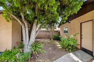 15803 Gault St, Lake Balboa, CA 91406 - Photo 9
