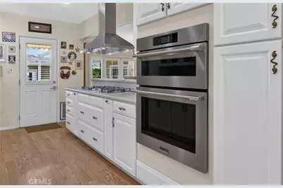 1426 N Buena Vista, Burbank, CA 91505 - Photo 3