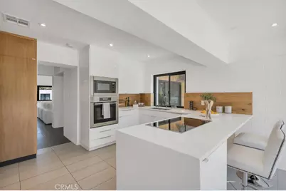 21520 Arcos, Woodland Hills, CA 91364 - Photo 11