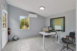 6033 Fulcher, North Hollywood, CA 91606 - Photo 27