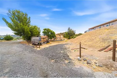 13675 Davenport, Agua Dulce, CA 91390 - Photo 51