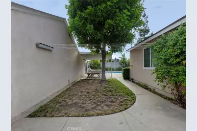 8043 Rhodes, North Hollywood, CA 91605 - Photo 35