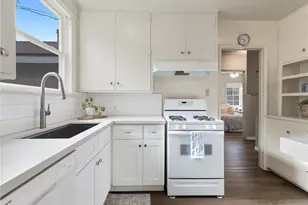 8043 Rhodes, North Hollywood, CA 91605 - Photo 17