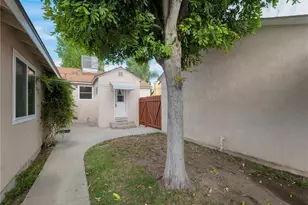 8043 Rhodes, North Hollywood, CA 91605 - Photo 37