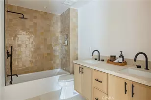 5873 Fairhaven, Woodland Hills, CA 91367 - Photo 21