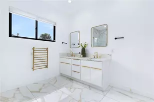 17336 Collins St, Encino, CA 91316 - Photo 19