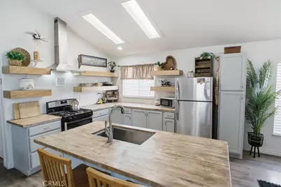 20147 Edgewater Drive, Canyon Country, CA 91351 - Photo 5