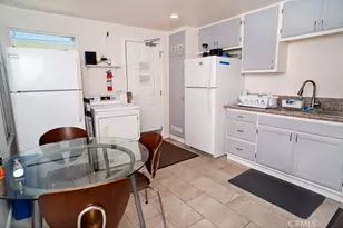 1134 W 39th, Los Angeles, CA 90037 - Photo 33