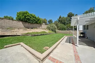 25445 Via Macarena, Valencia, CA 91355 - Photo 35