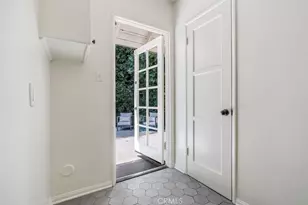 13032 Hesby, Sherman Oaks, CA 91423 - Photo 17