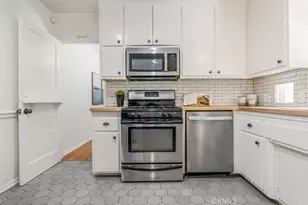 13032 Hesby, Sherman Oaks, CA 91423 - Photo 15