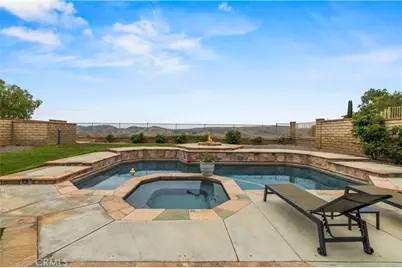 22915 Raintree Lane, Saugus, CA 91390 - Photo 41