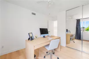 22915 Raintree Ln, Saugus, CA 91390 - Photo 35