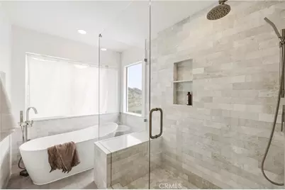 22915 Raintree Lane, Saugus, CA 91390 - Photo 23