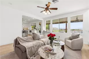 22915 Raintree Ln, Saugus, CA 91390 - Photo 9