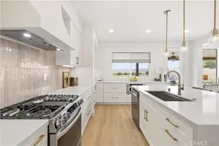 22915 Raintree Ln, Saugus, CA 91390 - Photo 15