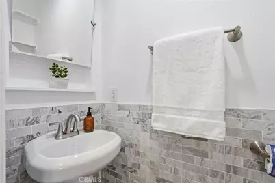 23800 Tiara, Woodland Hills, CA 91367 - Photo 25