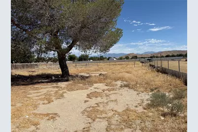 16254 Mossdale, Lancaster, CA 93535 - Photo 3
