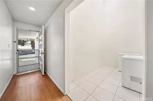 19311 Oak Crossing Rd, Newhall, CA 91321 - Photo 3