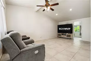 19012 Drycliff, Canyon Country, CA 91351 - Photo 7