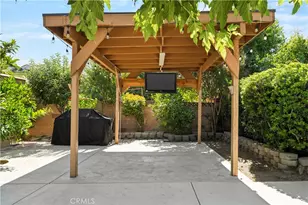 19012 Drycliff, Canyon Country, CA 91351 - Photo 23