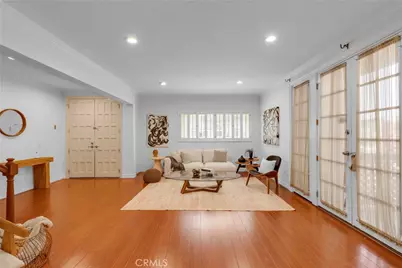 5834 Etiwanda Avenue #7, Tarzana, CA 91356 - Photo 5