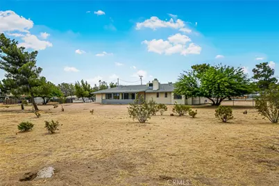 17782 Fresno Street, Hesperia, CA 92345 - Photo 43
