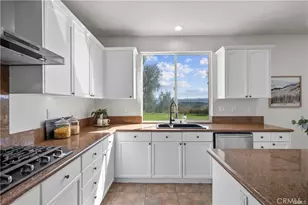 29052 Madrid Pl, Castaic, CA 91384 - Photo 17