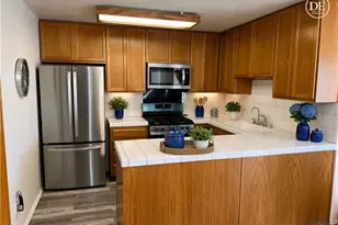 19242 Hamlin, Reseda, CA 91335 - Photo 3
