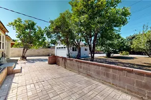 7827 Rhodes, North Hollywood, CA 91605 - Photo 29