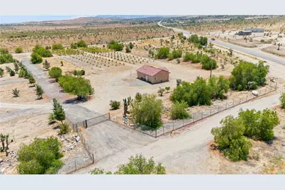 9421 Fort Tejon, Littlerock, CA 93550 - Photo 9