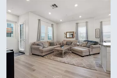 27013 Hummingbird Lane, Valencia, CA 91381 - Photo 13