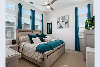 27013 Hummingbird Lane, Valencia, CA 91381 - Photo 29