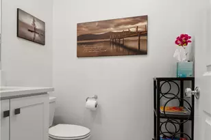 27013 Hummingbird Ln, Valencia, CA 91381 - Photo 25
