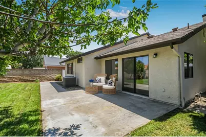 29524 Cambridge, Castaic, CA 91384 - Photo 25