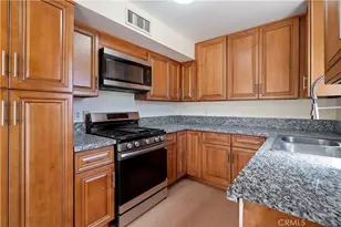 9920 Sepulveda, Los Angeles, CA 91345 - Photo 13