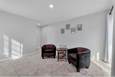 70 W Claremont St, Pasadena, CA 91103 - Photo 21