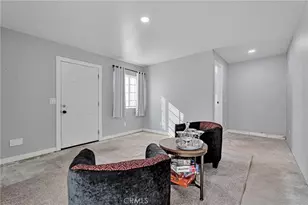 70 W Claremont St, Pasadena, CA 91103 - Photo 23