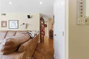 20002 Ave Of The Oaks, Newhall, CA 91321 - Photo 11