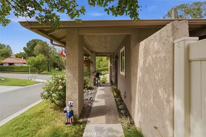 20002 Avenue Of The Oaks, Newhall, CA 91321 - Photo 27