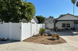 6530 Shoup, West Hills, CA 91307 - Photo 3