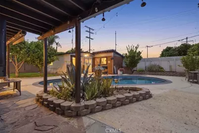 7959 Bothwell, Reseda, CA 91335 - Photo 41