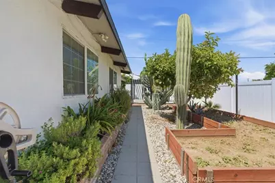 7959 Bothwell, Reseda, CA 91335 - Photo 39