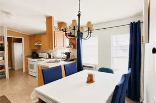 7560 Woodman, Van Nuys, CA 91405 - Photo 13