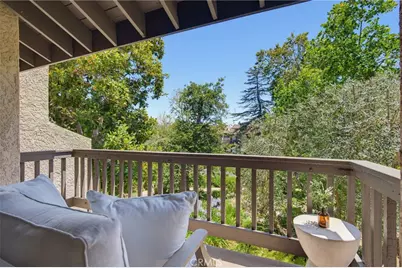 21901 Burbank, Woodland Hills, CA 91367 - Photo 15