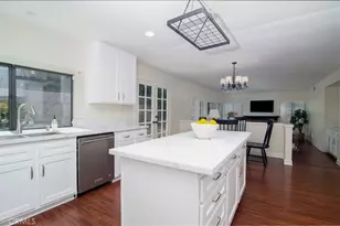 24371 Crestview Dr, Newhall, CA 91321 - Photo 15