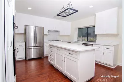 24371 Crestview Drive, Newhall, CA 91321 - Photo 19