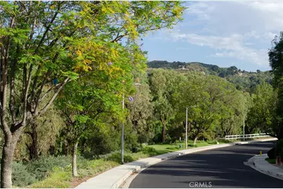 24371 Crestview Drive, Newhall, CA 91321 - Photo 71