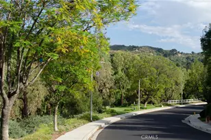24371 Crestview Dr, Newhall, CA 91321 - Photo 71