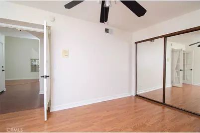 24371 Crestview Drive, Newhall, CA 91321 - Photo 23